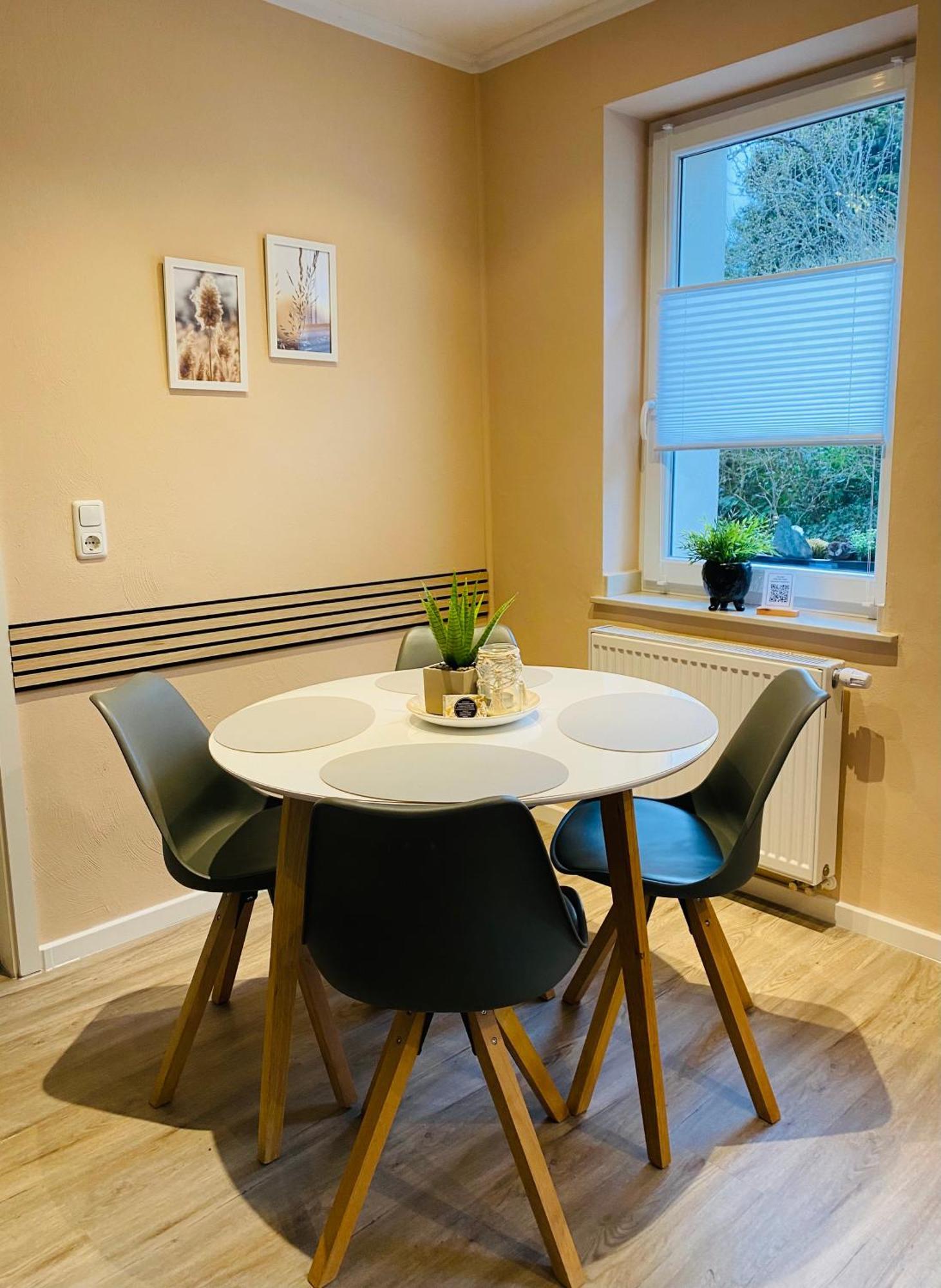 Ferienwohnung Ambiente Клотен Екстериор снимка