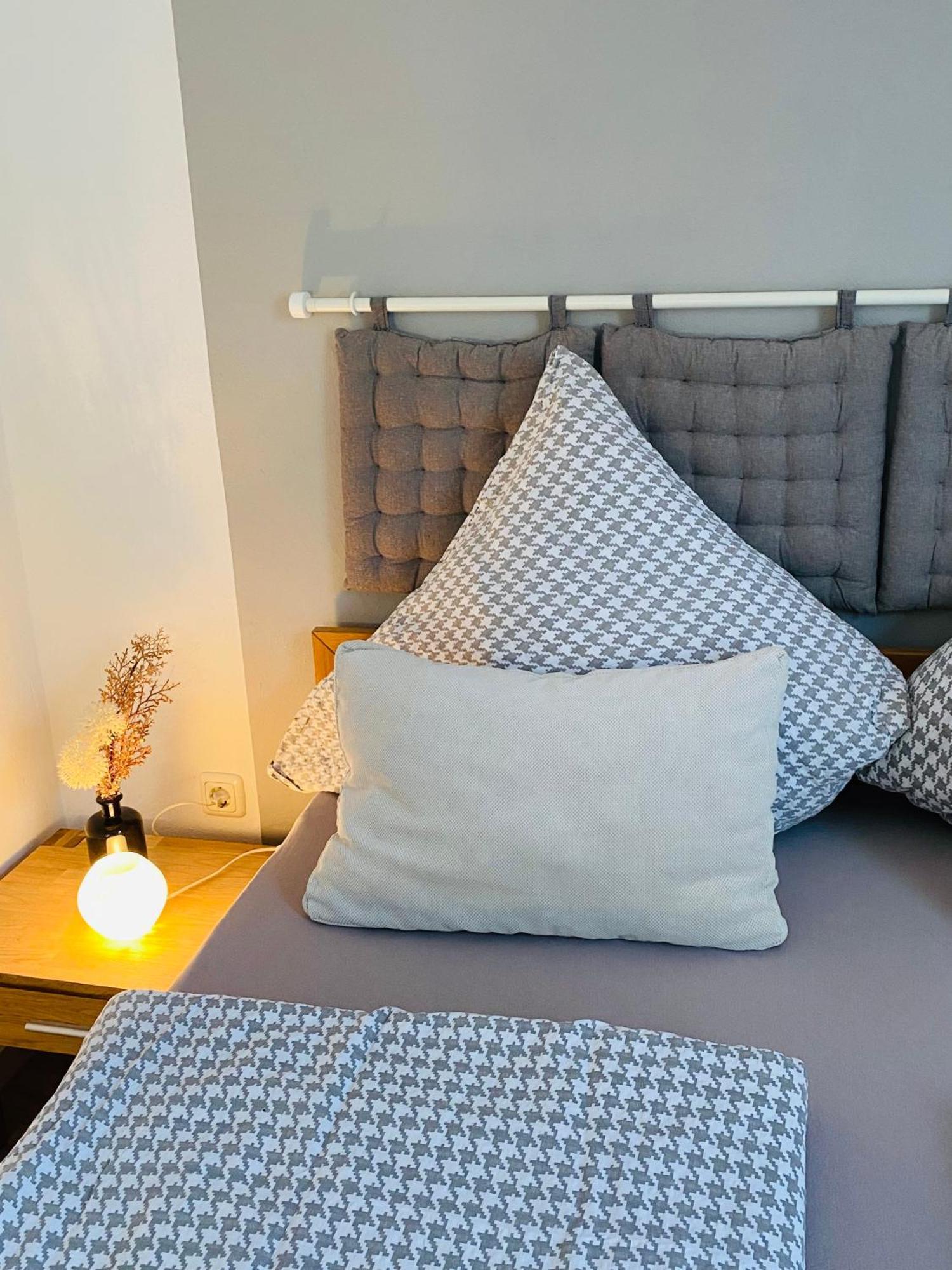 Ferienwohnung Ambiente Клотен Екстериор снимка
